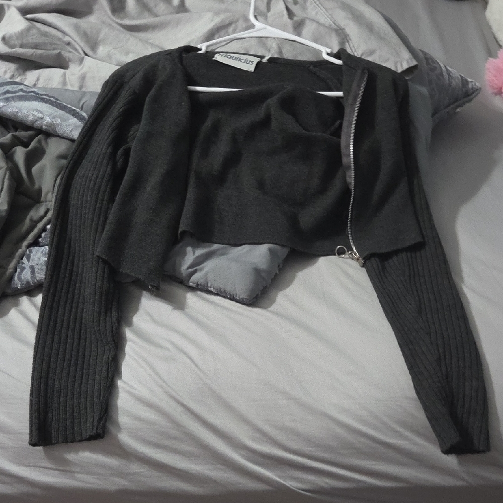 UNIF Black Cropped Sweater with Zipper